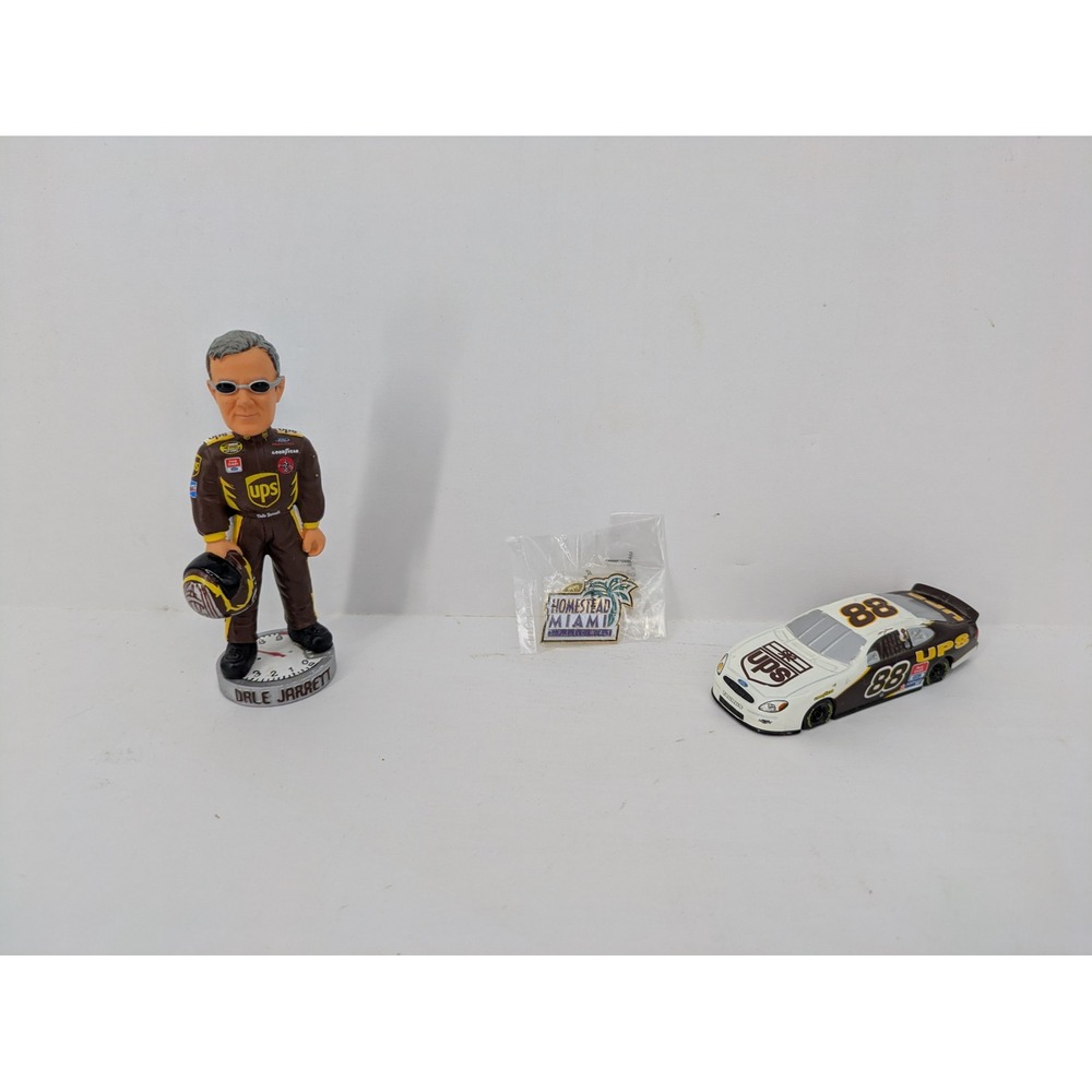 NASCAR Dale Jarrett 88 UPS Legends Track Bobblehead Magnet Homestead Miami Pin